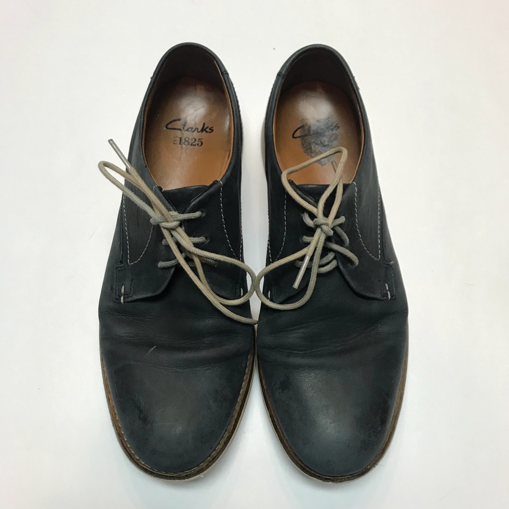 Clark’s Lace Up Blue Oxford Shoes